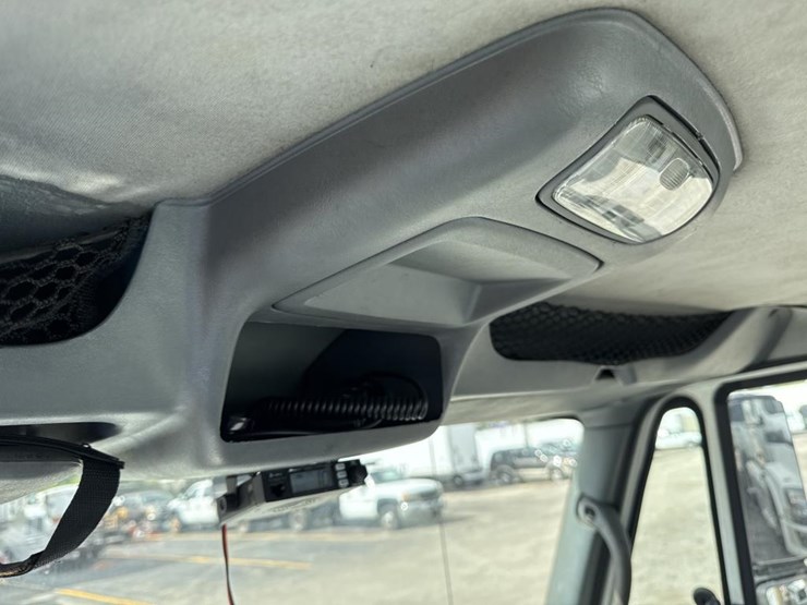 2007-international-durastar-4400-image-35