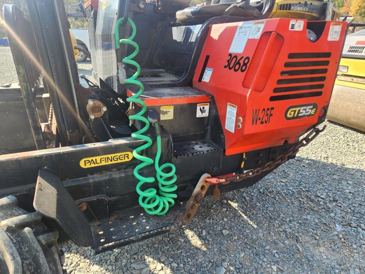 #5101-•-2015-palfinger-gt55e-forklift-image-13