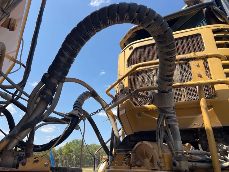 2005-caterpillar-740-image-13