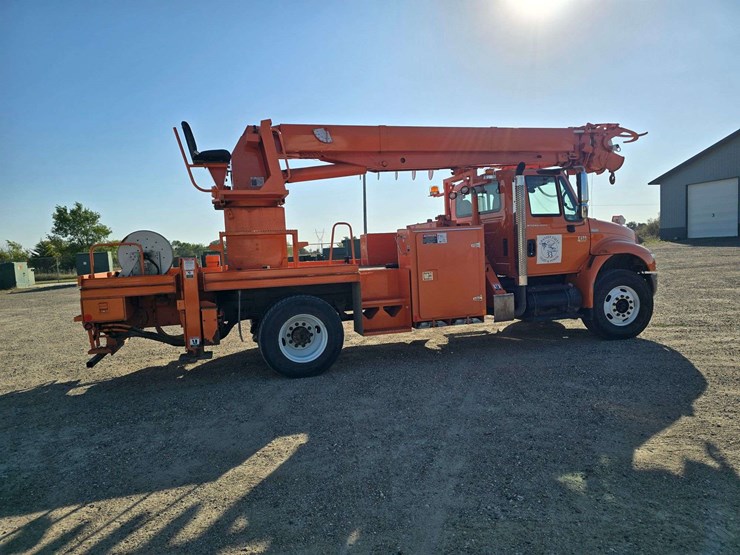 2006-international-durastar-4400-image-11