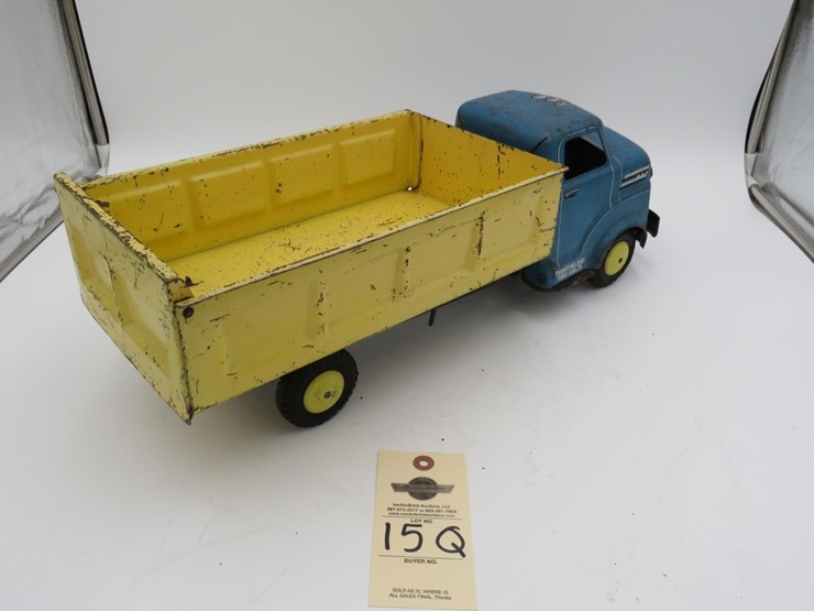 1930's-1940's-marx-pressed-steel-dump-truck-with-lithograph-image-3