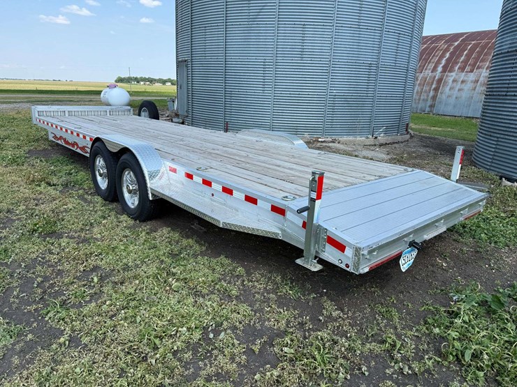 2023-wolverine-26'-aluminum-trailer,-(2)-7,000lb-axles,-(2)-7,000lb-ramps,-wood-floor,-235/80r16-tir-image-4