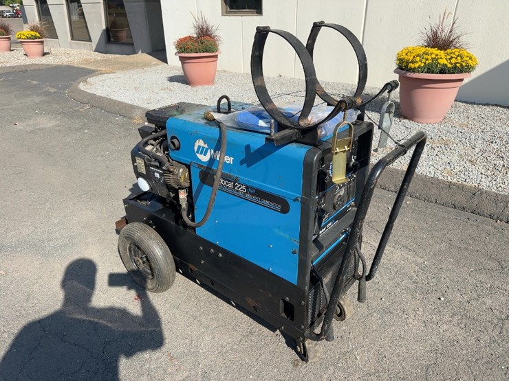 miller-bobcat-225g-image-4