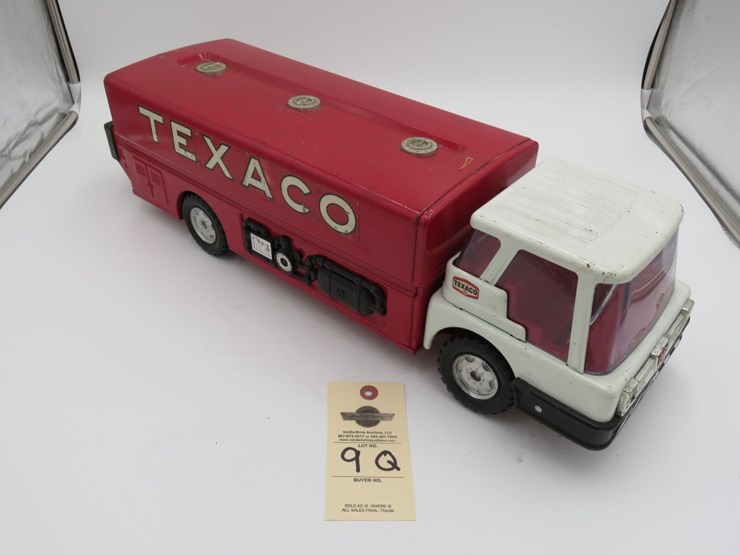 texaco-jet-fuel-tanker-truck-image-1