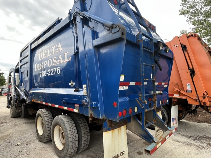#1631-•-2005-mack-garbage-truck-image-4
