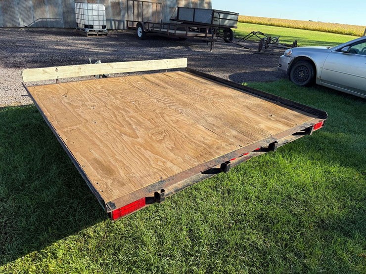 tilt-bed-snowmobile-trailer,-8’x8’,-no-title-image-4