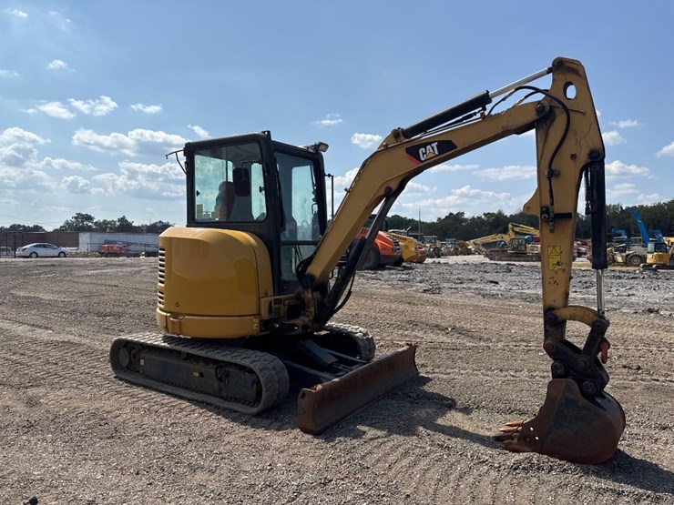 2014-caterpillar-303.5e-cr-image-4
