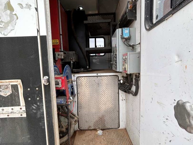 2013-western-star-4900-image-21