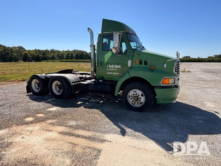 2004-sterling-day-cab-truck-(gp11427,-unit-31350)-image-6
