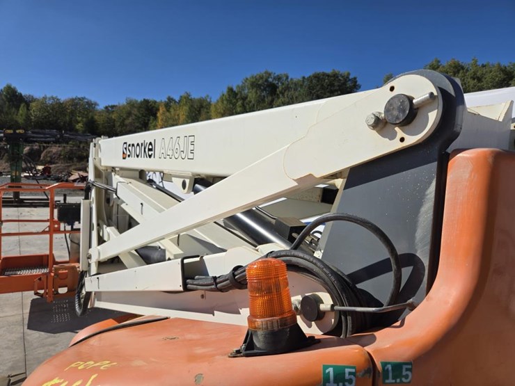 #5189-•-2017-snorkel-a46je-manlift-image-23