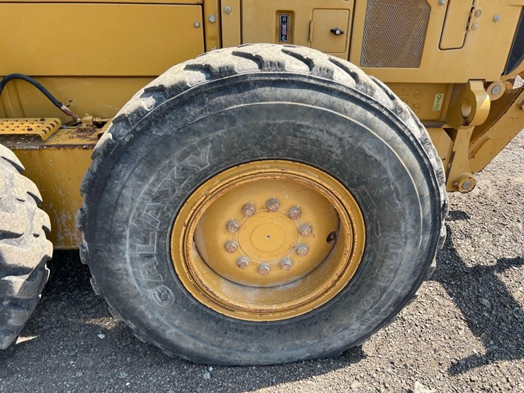 caterpillar-140m2-image-20