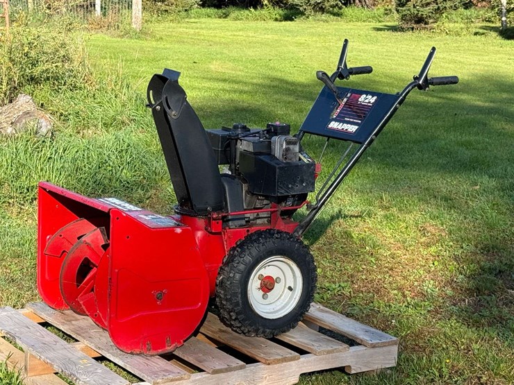 snapper-heavy-duty-snowblower,-24’,-runs-and-works-good-per-seller-image-5