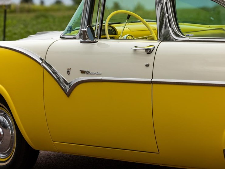 #2278-•-1955-ford-fairlane-crown-victoria-transparent-top-image-44