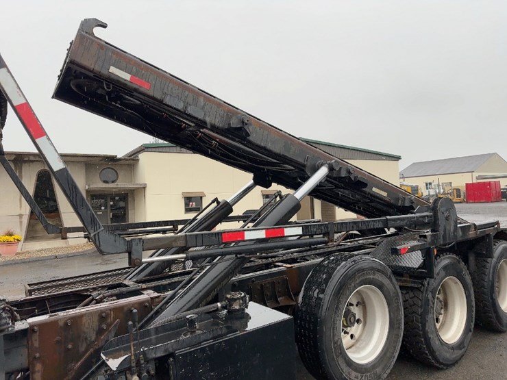 2003-mack-granite-cv713-image-19