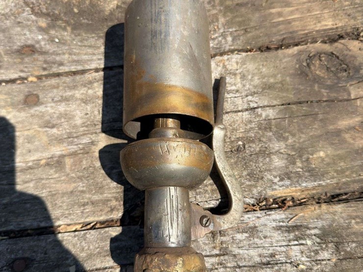 2.5"-single-chime-whistle-image-1
