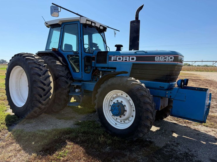 1993-ford-8830-image-10