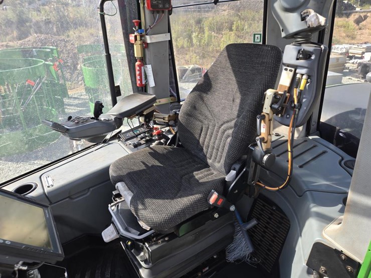 2010-john-deere-2010-image-80
