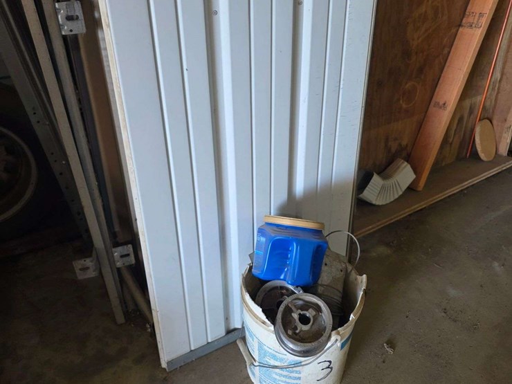 (1)-used-12’-x-11’2”-garage-door,-¾”-foam-insulation,-comes-with-all-track-(high-lift-track-up-to-14-image-2