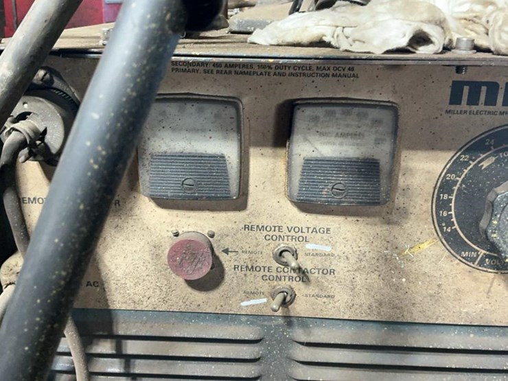 #115-•-miller-deltaweld-450-welder-image-12