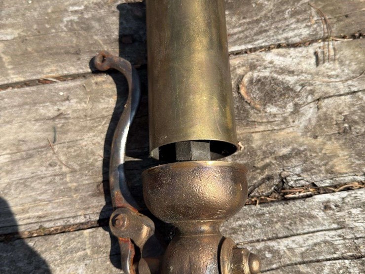 2.5"-single-chime-whistle-image-1