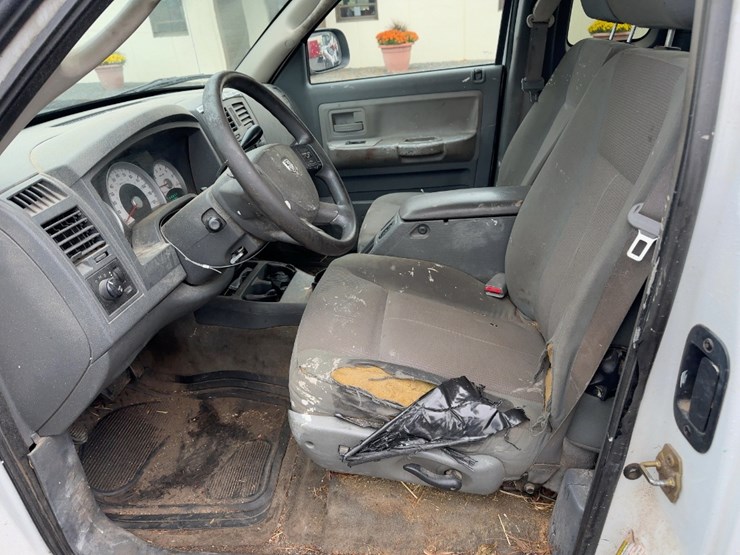 2005-dodge-dakota-slt-image-14
