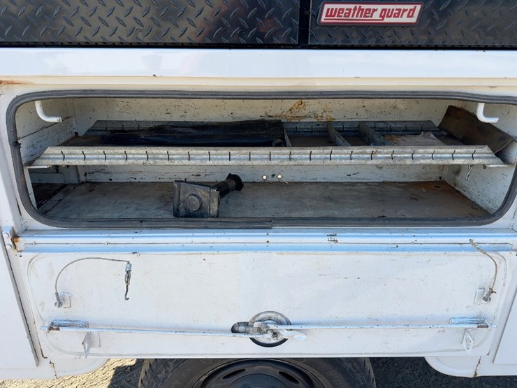 2012-ford-f350-xl-image-16