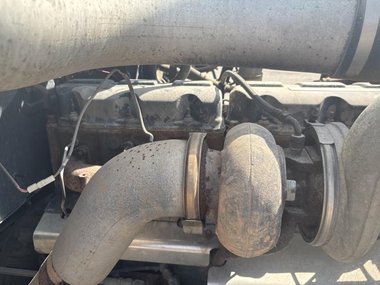 2000-mack-rd600-image-16