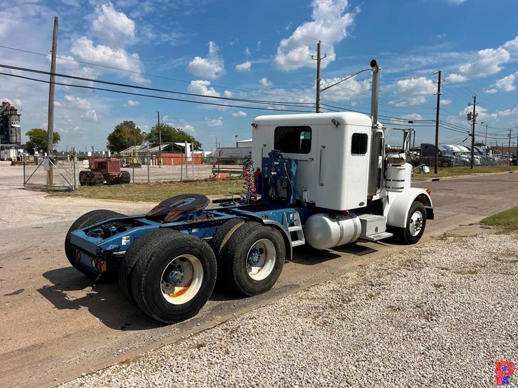 2006-peterbilt-378-image-2