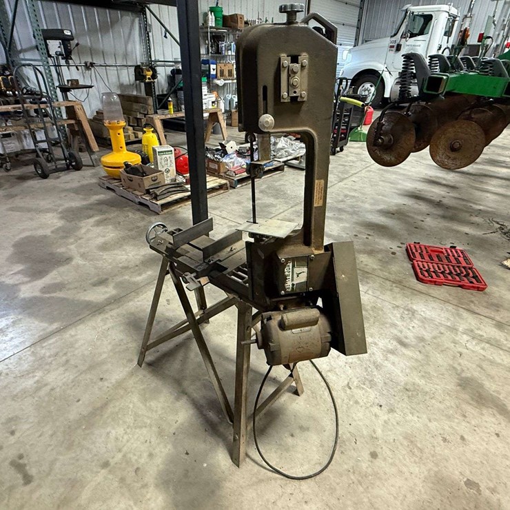 Shop Master fan Saw, New Blade, 64” Long Blade, Working Order Per Seller