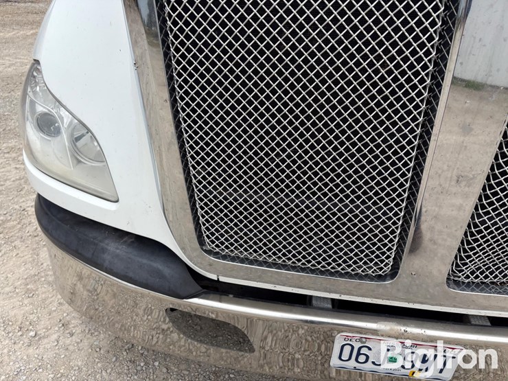 2021-kenworth-t680-image-18