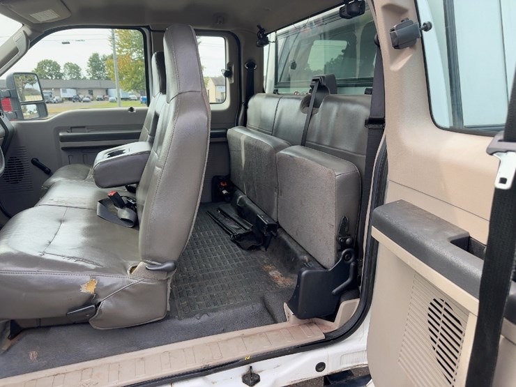 2009-ford-f250-xl-image-19