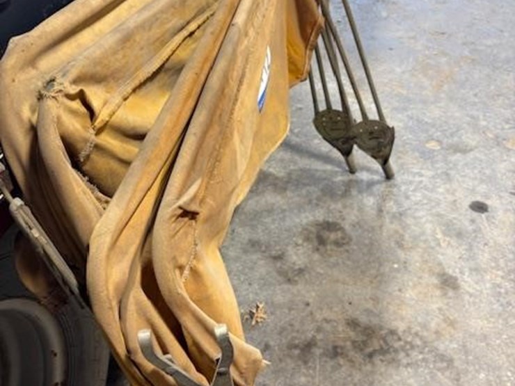 cloth-umbrellas-w/-stand-image-4