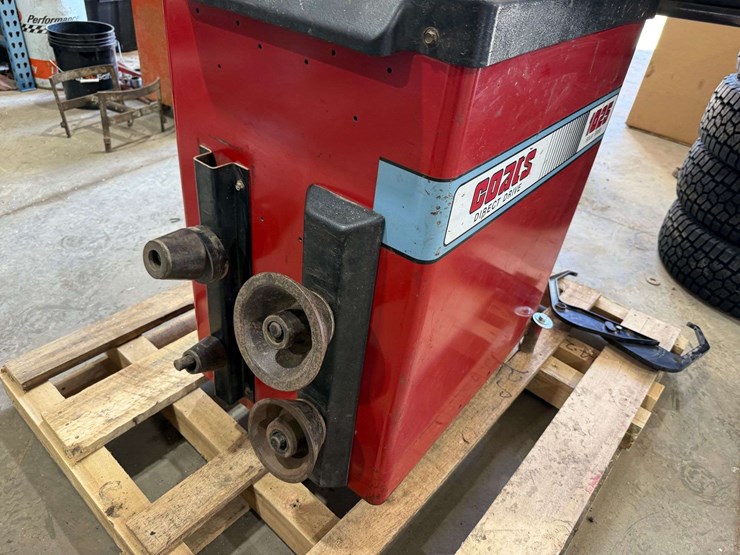 coats-model-1025-direct-drive-tire-balancer,-220v,-3-phase-image-4