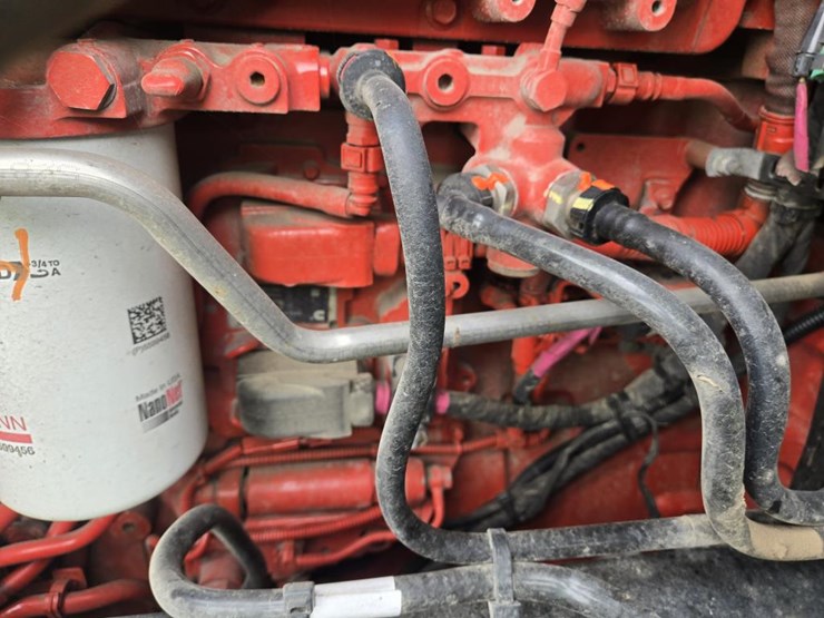 2019-peterbilt-579-image-45