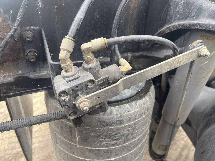 2020-kenworth-t680-image-89