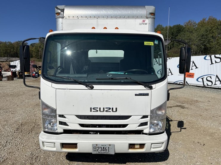 2017-isuzu-npr-image-8