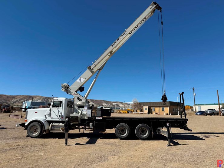 2019-peterbilt-367-image-3