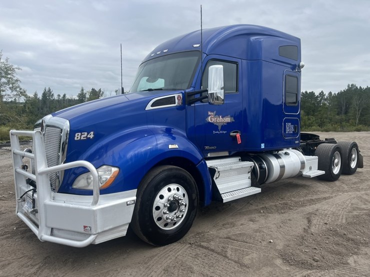 2020-kenworth-t680-image-1