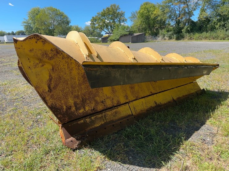 12'-snow-plow-with-boce-image-4