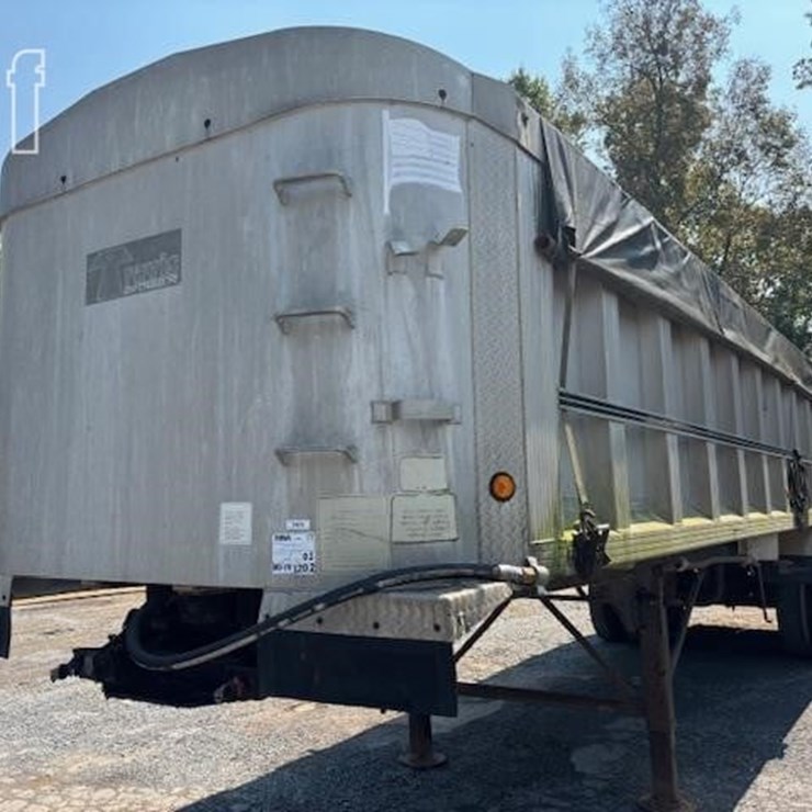 1995 TRAVIS T102