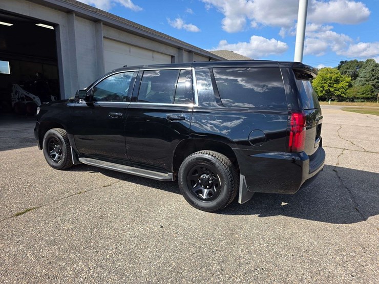 2019-chevrolet-tahoe-image-14