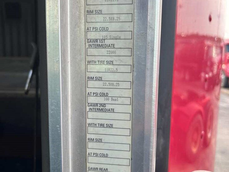 2010-kenworth-t800-image-12