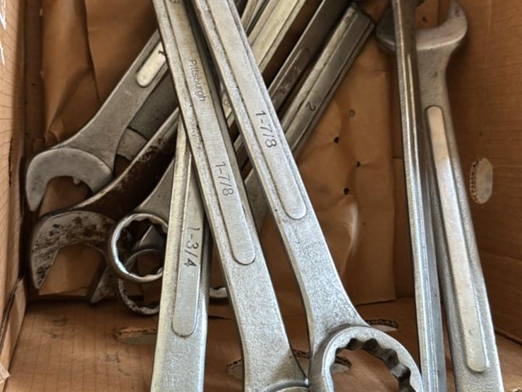 #167-•-open-end-wrenches-image-1
