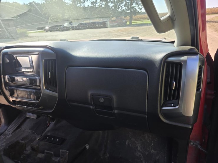 2014-chevrolet-silverado-1500-image-28