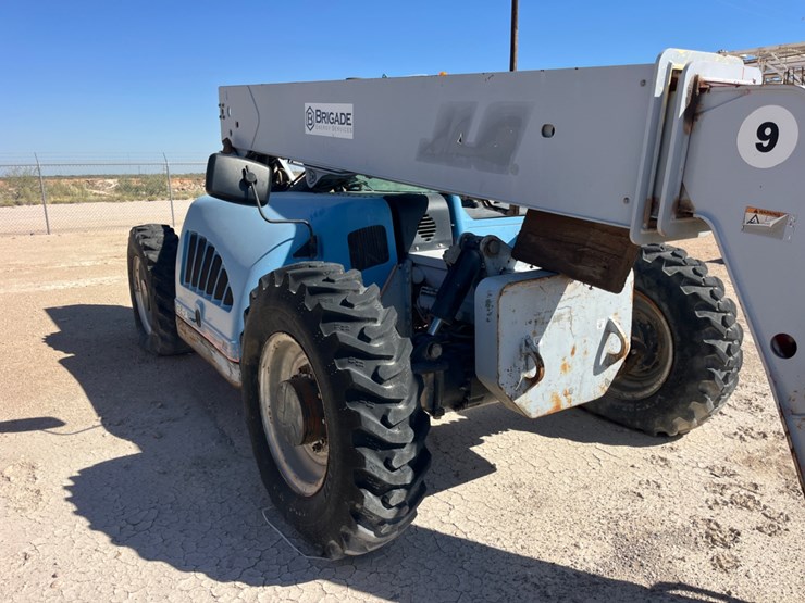 2007-jlg-g9-43a-image-5