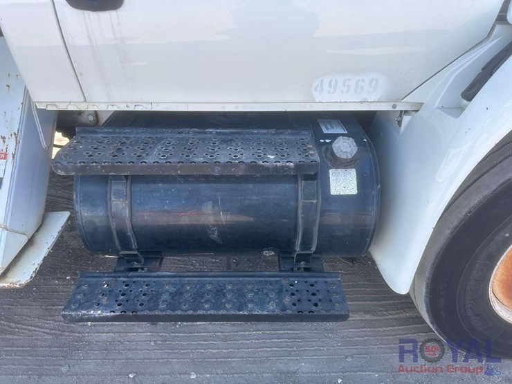 2006-international-durastar-4300-image-62
