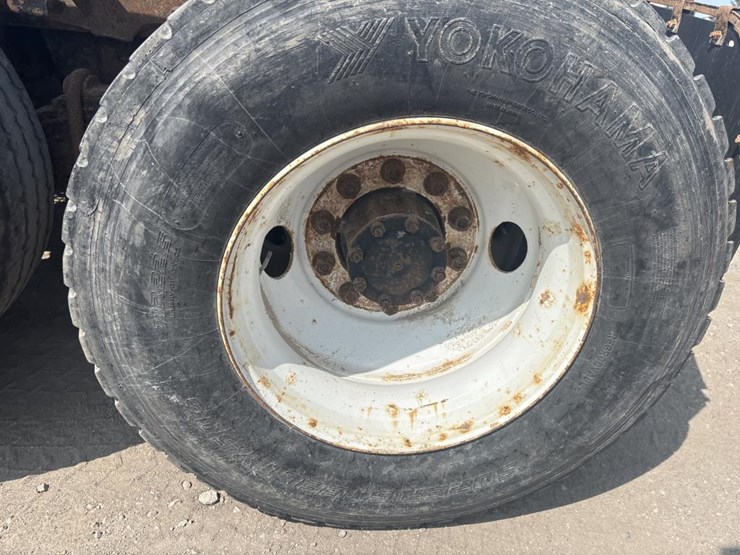 2000-mack-rd600-image-22
