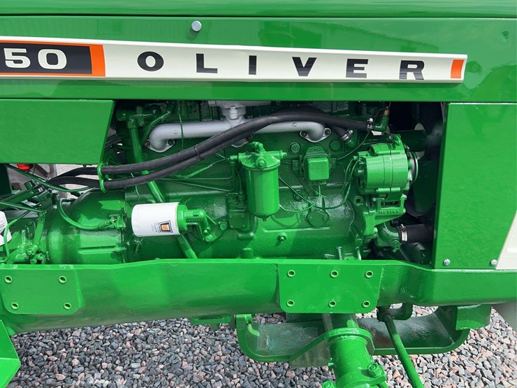 1967-oliver-1550-image-29