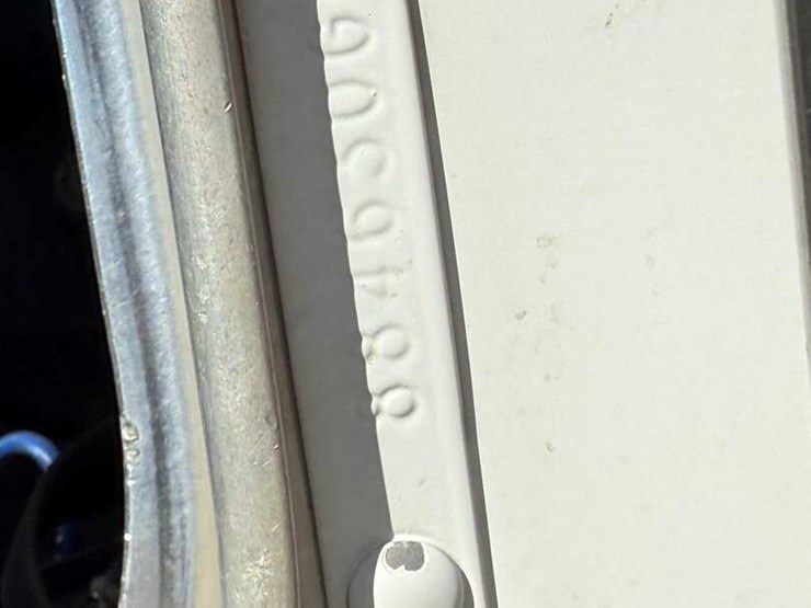 2001-kenworth-t800-image-10