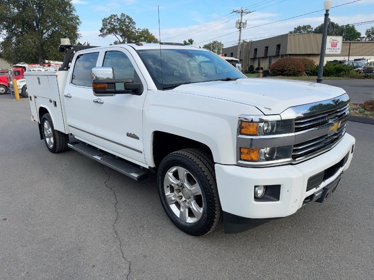 2015-chevrolet-silverado-image-7